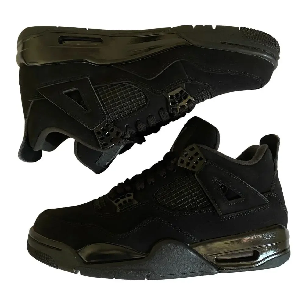 Air jordan 4 retro black cat - size 9 M / 10.5 W US
